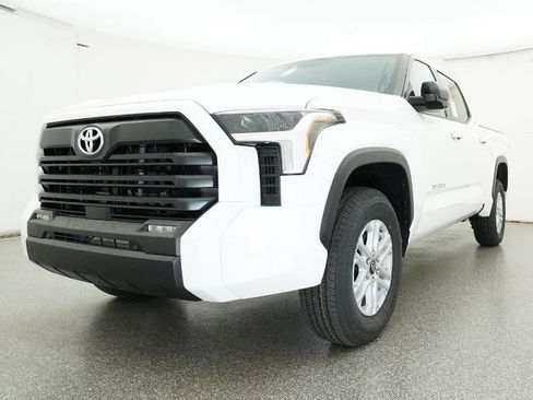 New 2026 Toyota Tundra SR5 AWD/4WD image 4