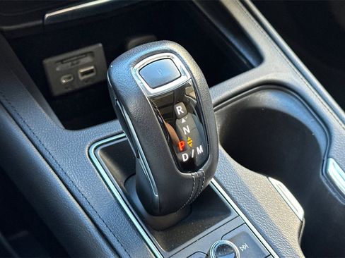 Used 2019 Cadillac XT4 Luxury image 18