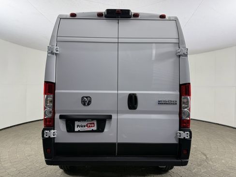 Used 2026 RAM ProMaster 2500 w/ Convenience Group FWD image 6