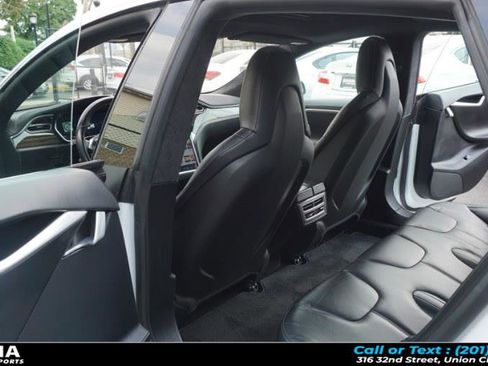Used 2016 Tesla Model S 70D image 25