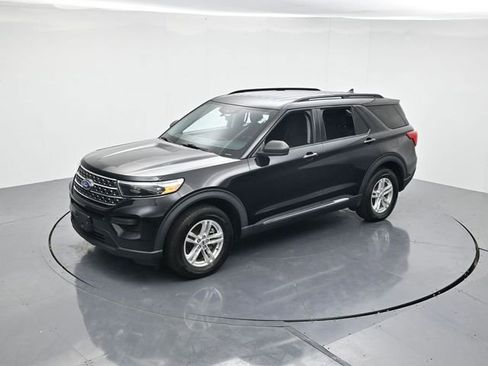 Used 2022 Ford Explorer XLT w/ Class IV Trailer Tow Package image 41