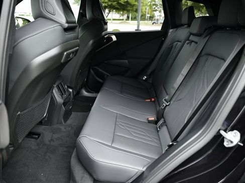 Used 2025 BMW X3 xDrive30i w/ Premium Package image 24