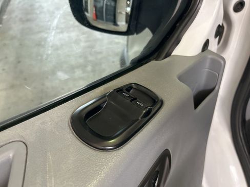 Used 2016 Ford Transit 250 130 Low Roof w/ Exterior Upgrade Package image 36