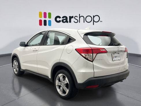 Used 2021 Honda HR-V LX image 3
