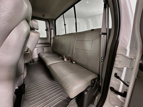 Used 2004 Ford F250 Lariat AWD/4WD image 22