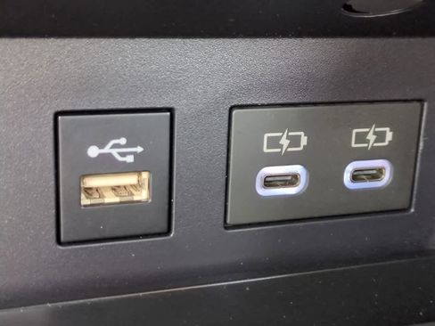 Certified 2025 Toyota Camry SE image 20