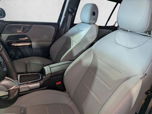 Used 2026 Mercedes-Benz GLB 250 image 19