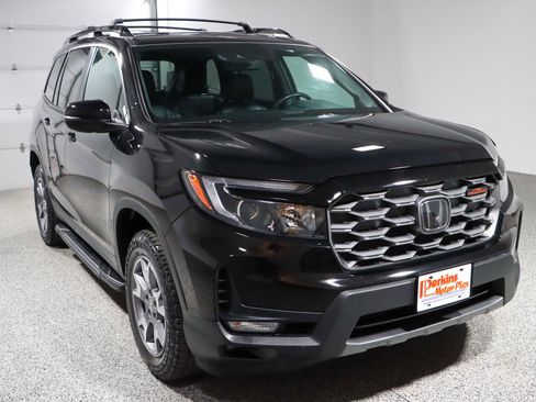 Used 2023 Honda Passport TrailSport image 5