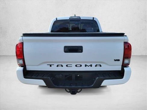 Used 2019 Toyota Tacoma TRD Sport AWD/4WD image 6