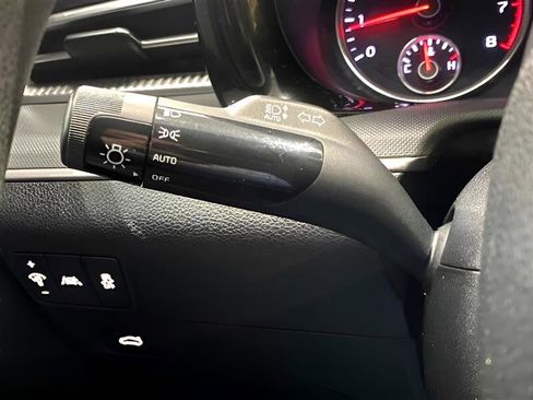 Used 2021 Kia K5 LX image 14