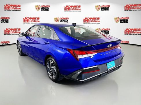 Certified 2025 Hyundai Elantra Sport FWD image 2