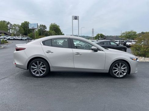 Used 2024 MAZDA MAZDA3 s FWD image 4