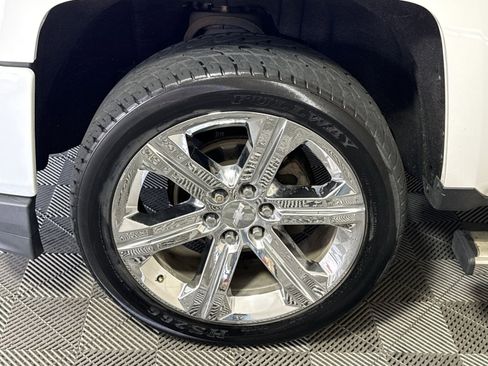 Used 2016 Chevrolet Silverado 1500 LTZ Z71 w/ LTZ Plus Package AWD/4WD image 12
