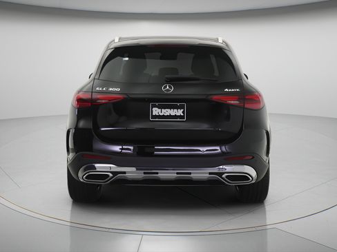 New 2026 Mercedes-Benz GLC 300 4MATIC image 3