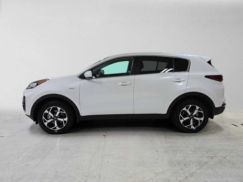 Used 2022 Kia Sportage LX AWD/4WD image 6