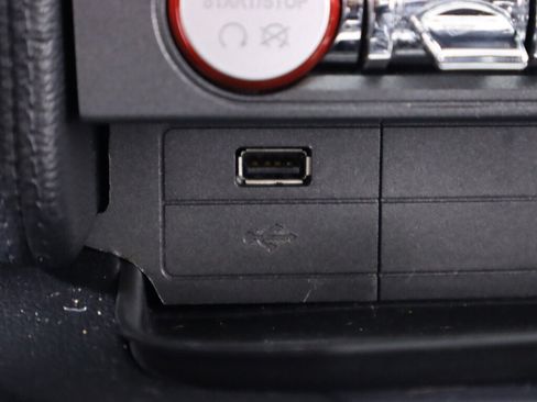 Used 2018 Ford Mustang Coupe RWD image 24