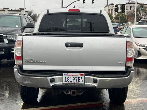 Used 2012 Toyota Tacoma 4x4 Double Cab w/ TRD Off-Road Pkg image 5