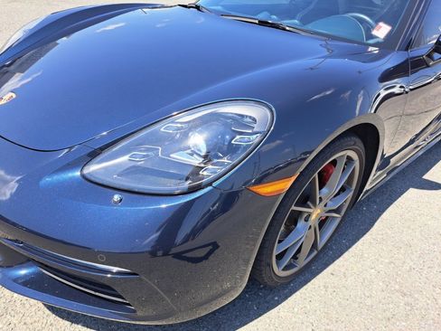 Used 2017 Porsche 718 Cayman S RWD image 21