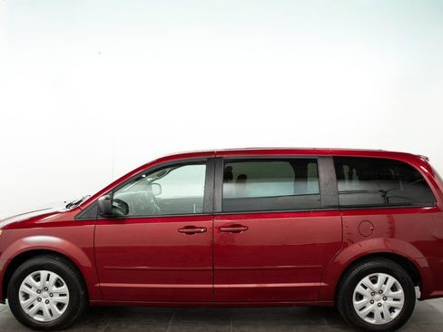 Used 2014 Dodge Grand Caravan SE w/ Quick Order Package 29E SE FWD image 5