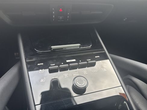 Used 2024 Porsche Cayenne Turbo GT image 15