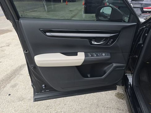 Used 2023 Honda CR-V EX-L image 10