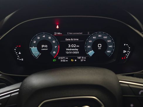 Used 2024 Audi Q3 2.0T Premium Plus image 37