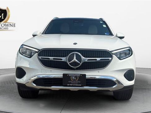 Used 2025 Mercedes-Benz GLC 300 4MATIC image 8