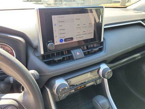 Used 2024 Toyota RAV4 XLE image 23