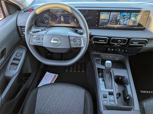 New 2026 Nissan Sentra SV image 9