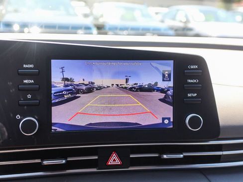 Certified 2023 Hyundai Elantra SE FWD image 32