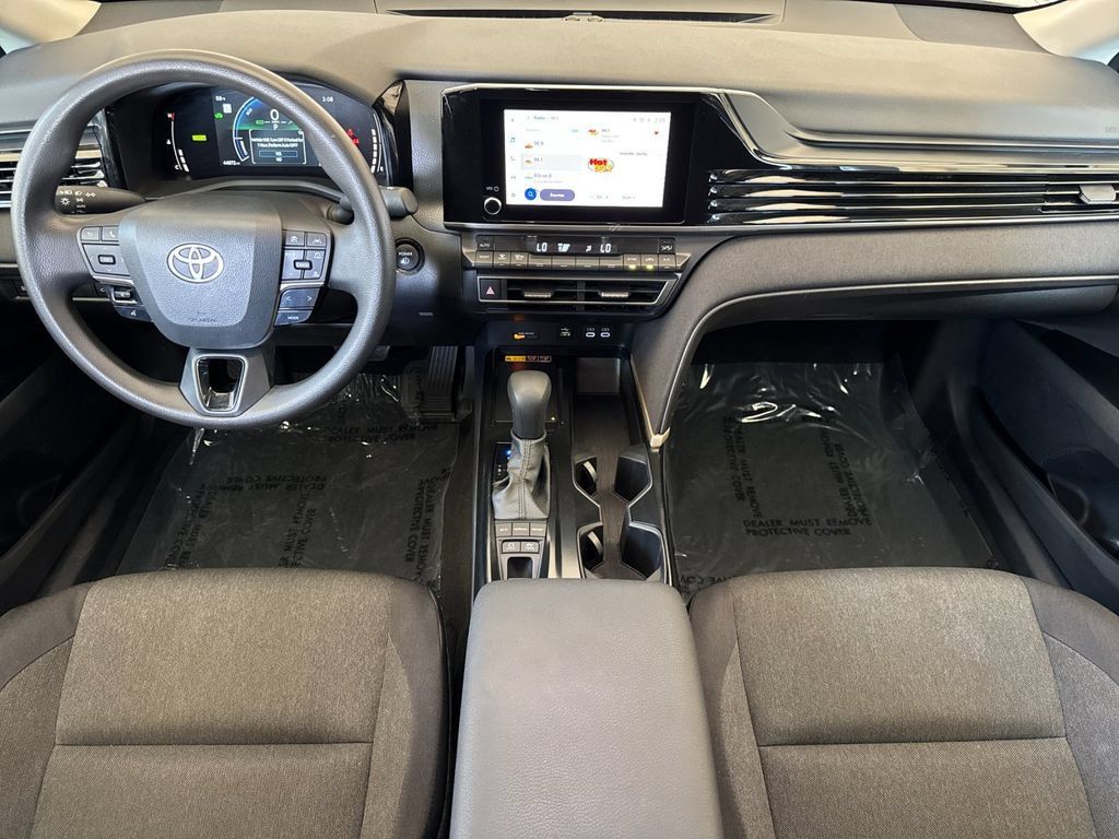 Used 2025 Toyota Camry LE FWD image 12