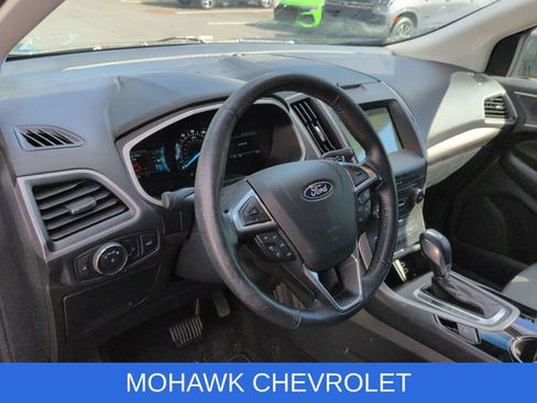 Used 2018 Ford Edge SEL w/ Equipment Group 201A AWD/4WD image 8