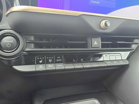 New 2026 Toyota Crown Signia AWD/4WD image 31