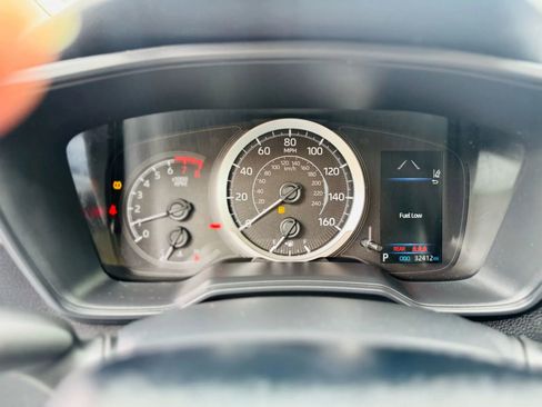 Used 2021 Toyota Corolla LE w/ Carpet Mat Package (TMS) image 15