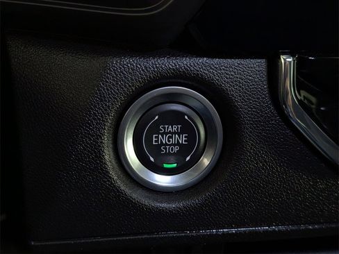 Used 2025 Chevrolet Colorado Trail Boss image 15