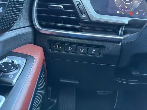 Certified 2024 Kia Telluride SX Prestige AWD/4WD image 13