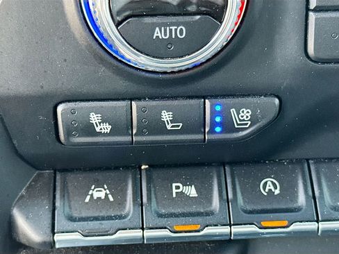 Used 2021 GMC Sierra 1500 Denali w/ Denali Ultimate Package image 38