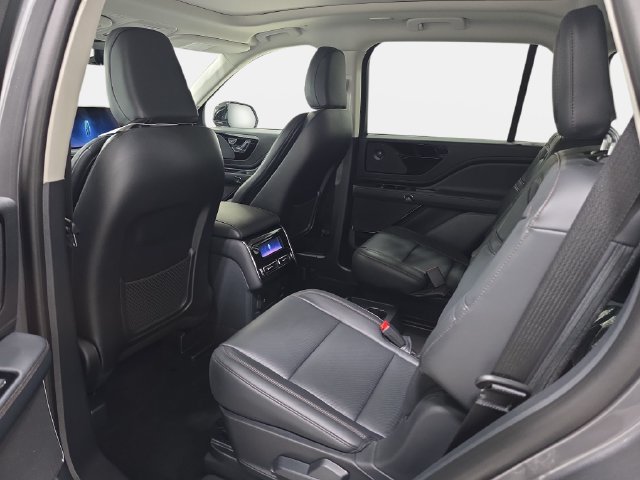 New 2027 Lincoln Aviator Reserve AWD/4WD image 10
