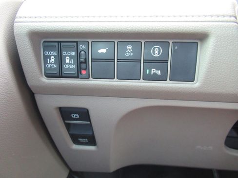 Used 2022 Honda Odyssey Touring image 25