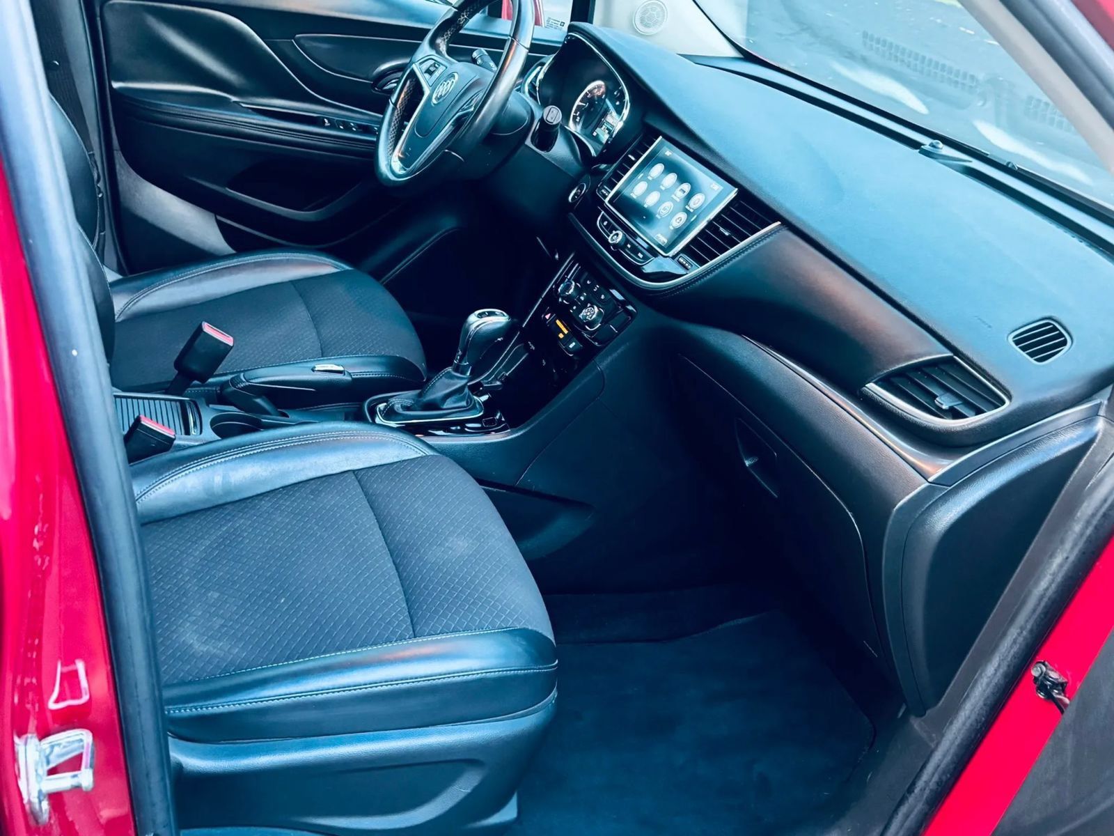 Used 2018 Buick Encore Preferred FWD image 22