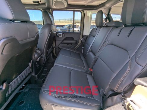 New 2025 Jeep Wrangler Unlimited Sahara AWD/4WD image 17