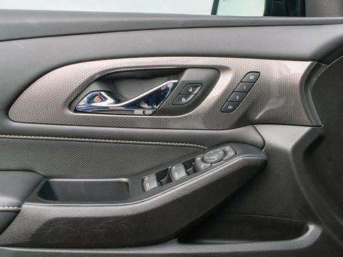 Used 2023 Chevrolet Traverse Premier w/ Redline Edition image 27