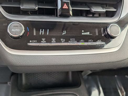 Used 2023 Toyota Corolla LE image 22