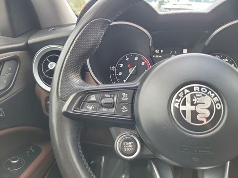 Used 2021 Alfa Romeo Stelvio Ti w/ Active Assist 2 Package TI AWD/4WD image 21