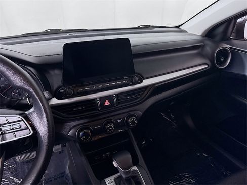 Used 2021 Kia Forte LXS image 21