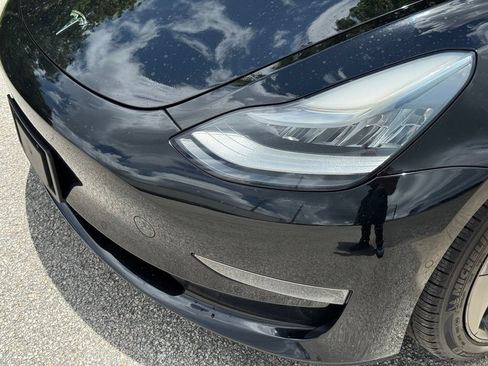 Used 2018 Tesla Model 3 AWD/4WD image 2