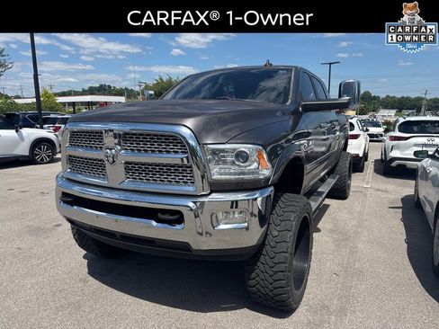 Used 2014 RAM 2500 Laramie w/ Cold Weather Group AWD/4WD image 3