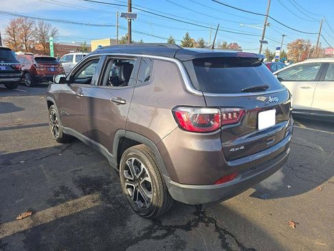 Used 2022 Jeep Compass Limited w/ Sun and Sound Group image 3