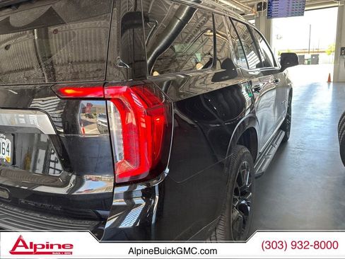 Used 2023 GMC Yukon Denali AWD/4WD image 4