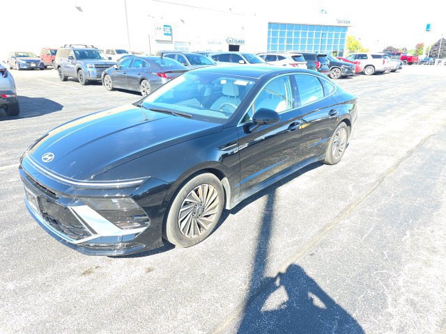 Used 2025 Hyundai Sonata SEL FWD image 1